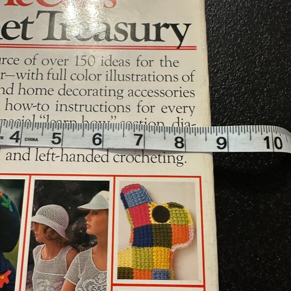 McCall's Crochet Treasury – Hardcover Book Over 150 Ideas to Crochet, 320 Pages - Picture 15 of 15